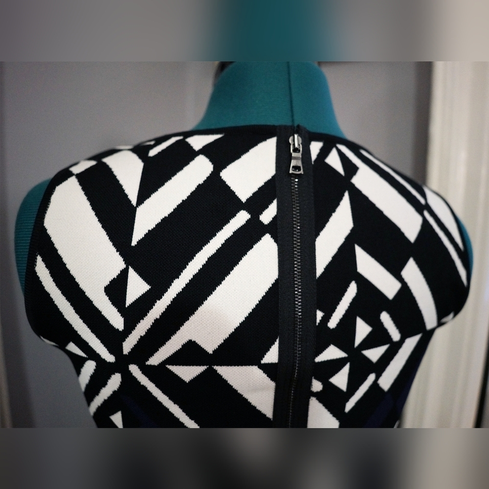 BCBG Max Azria Jo geometric jacquard dress, XXS/00 - Picture 6 of 8